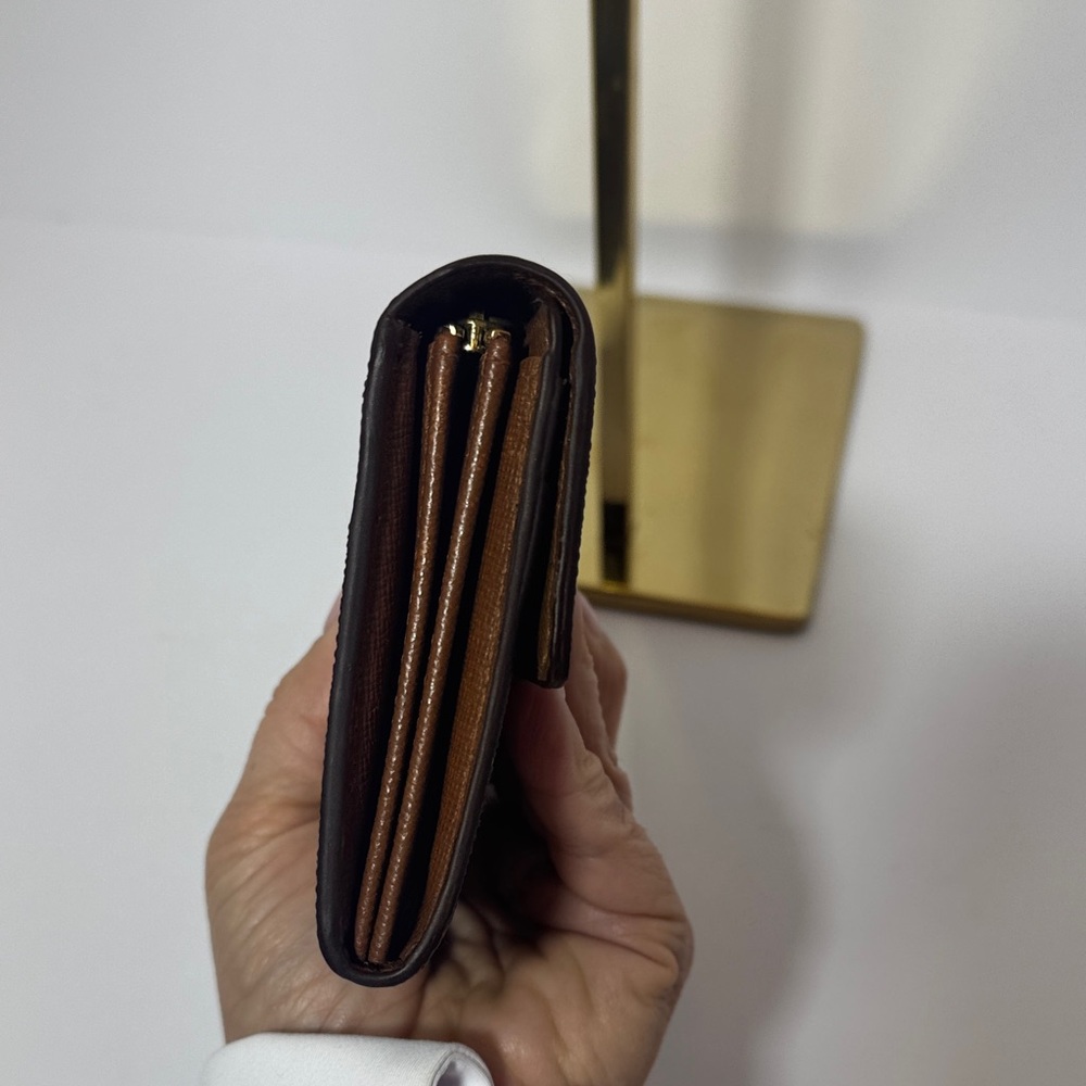 Louis Vuitton Wallet - Picture 5 of 9